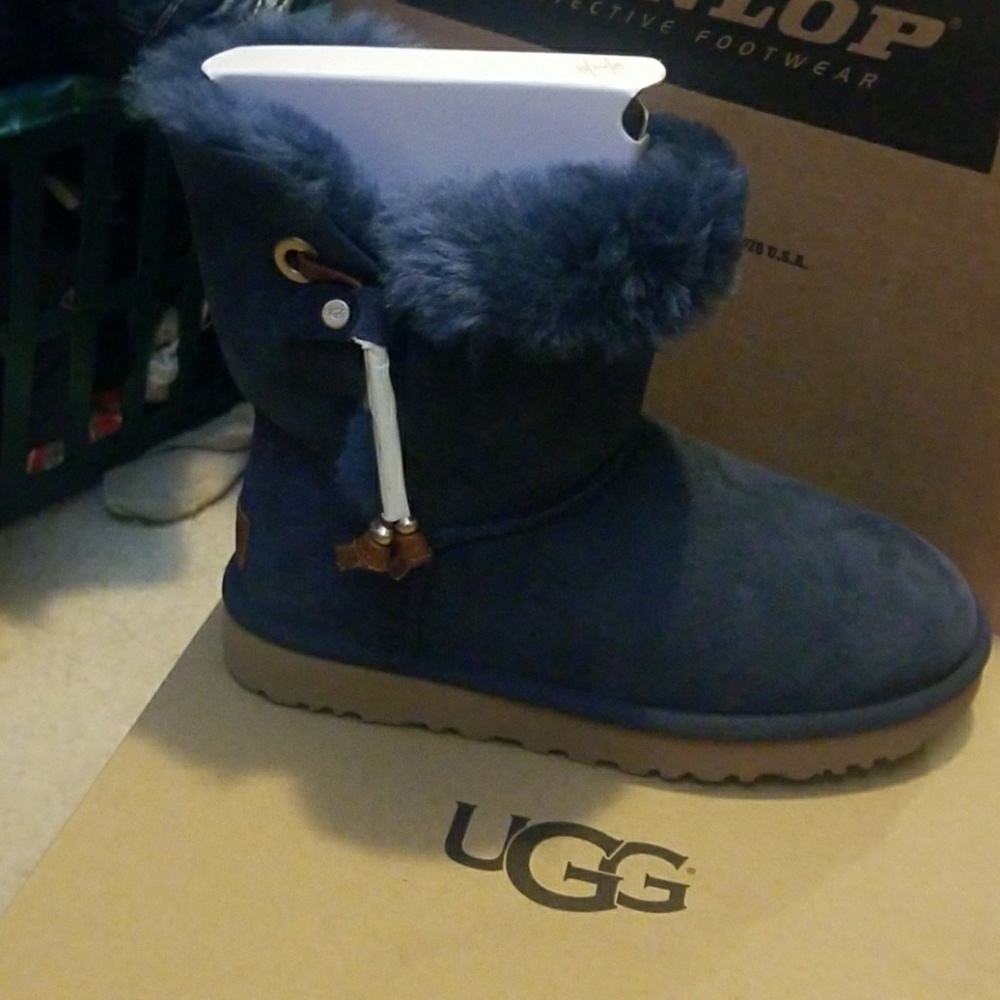 Uggs brand new